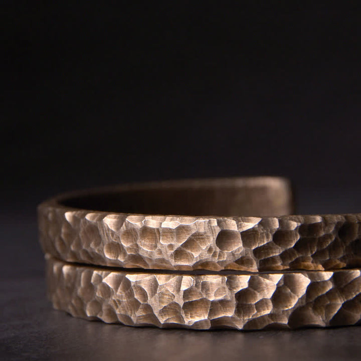 Armband Kupfer – Wohlstand gehämmertes Design Naturstein eleganter Look