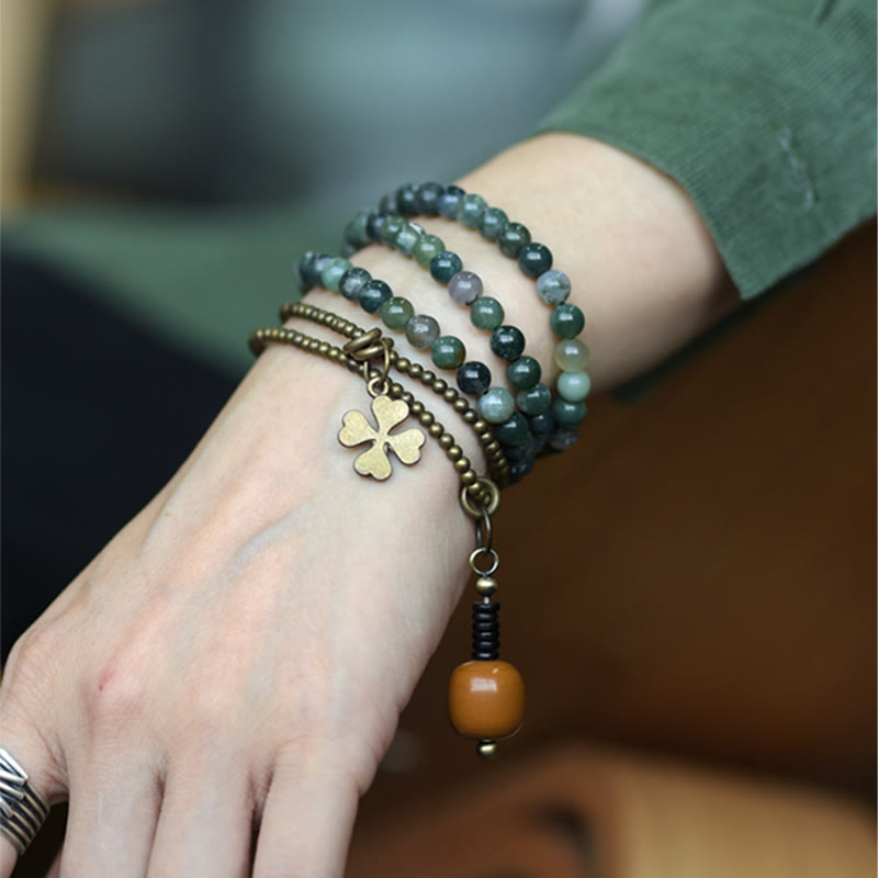 Armband Kupfer Achat – Glück mehrreihig Naturstein am Handgelenk getragen