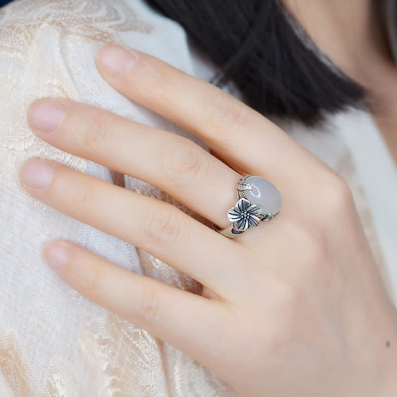 Chalcedon Pflaumenblüte Ring Positivität Harmonie Schutz Glück Energie