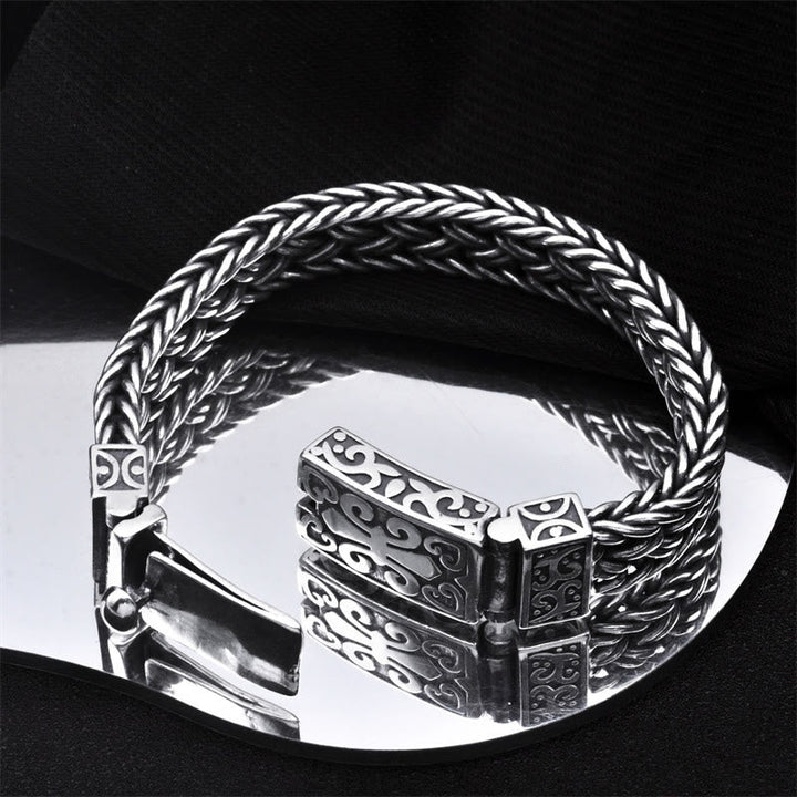 Silbernes geflochtenes Armband – Heilung Harmonie elegantes Design.