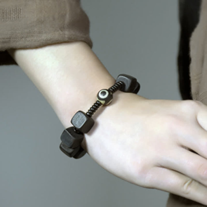 Armband Ebenholz – Stärke schwarzes Naturstein Perlen elastisch Handgelenk getragen