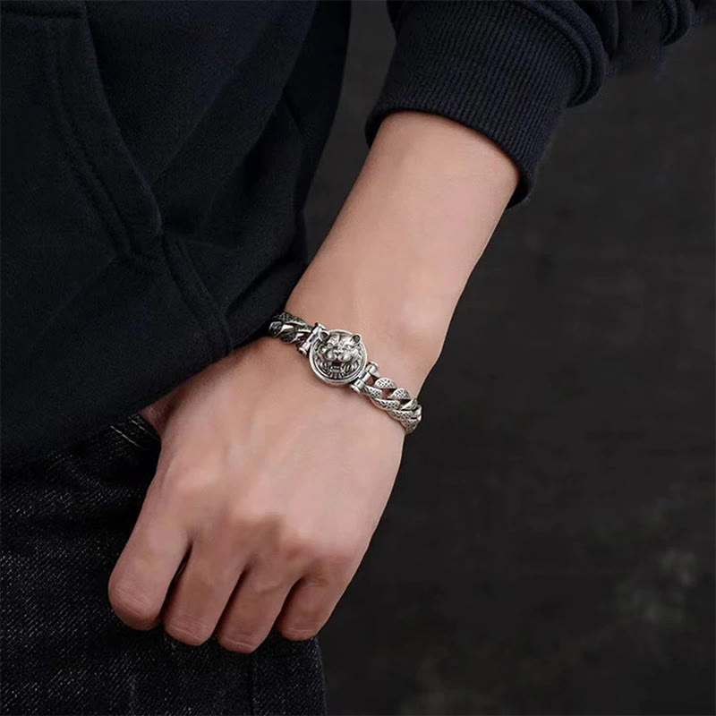 Silbernes Pixiu Armband – Glück & Energie am Handgelenk getragen elegant