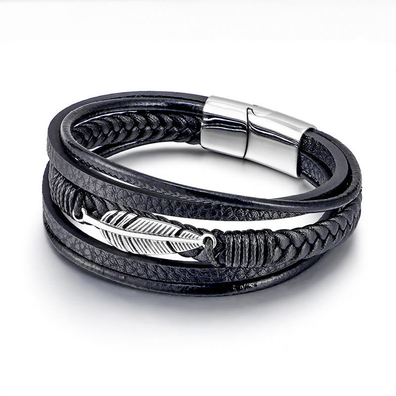 Schwarzes Lederarmband mit silbernem Magnetverschluss und Feder-Ornament