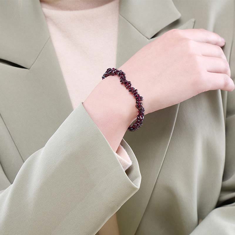 Armband Kristall Wärme dunkles elastisches Perlenarmband am Handgelenk