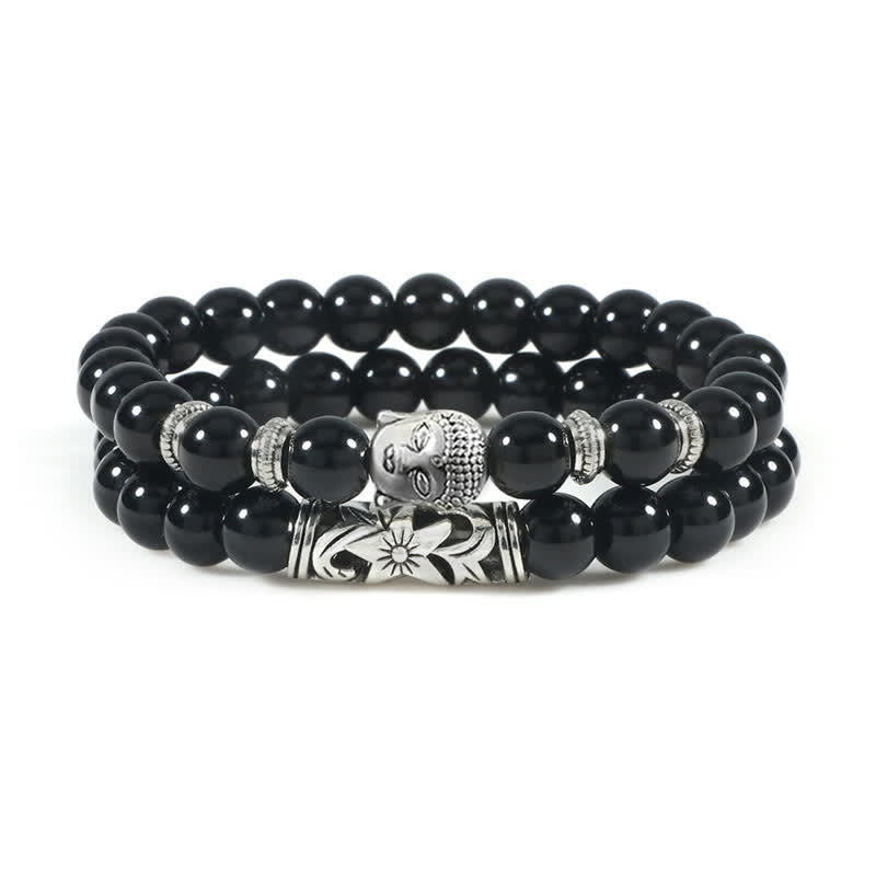 Schwarzes Achat Armband mit Buddha Kopf Charm elegant getragen