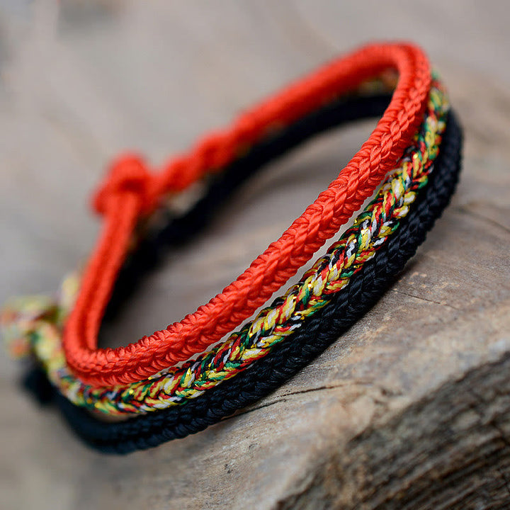 Armband Tibetisches 8-Faden Friedensknoten Schutz