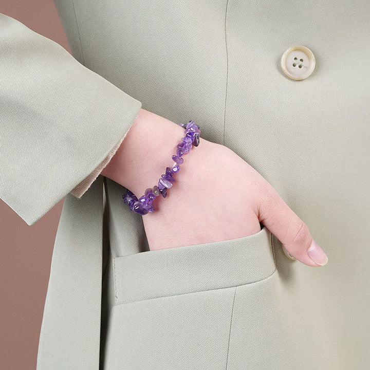 Amethyst Kristall Armband Wärme elastisch lila Naturstein Handgelenk getragen