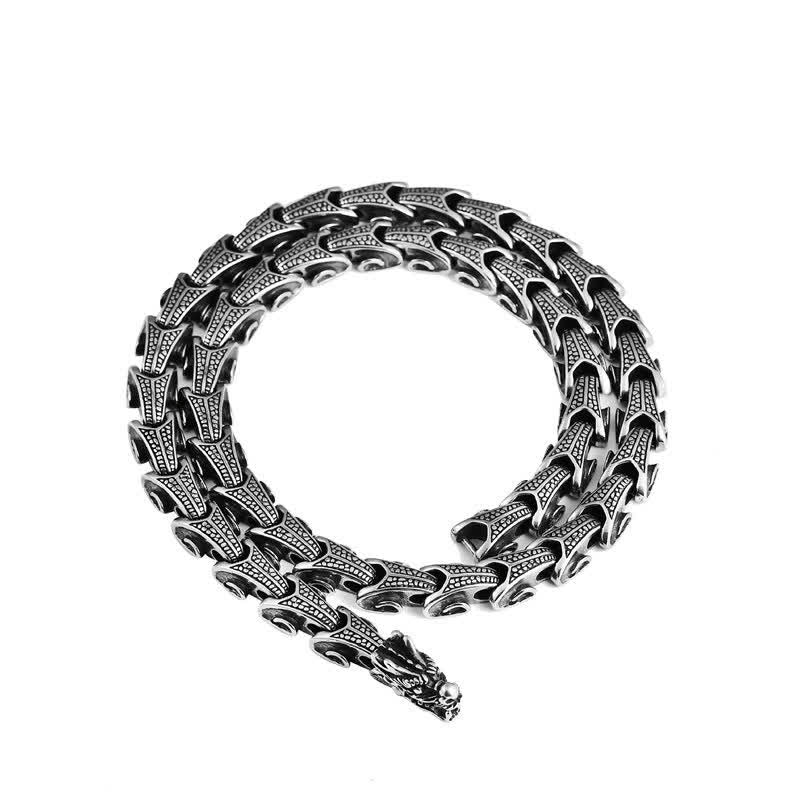 Silbernes Drachen Armband Schutz Balance glänzend elegant gestaltet.