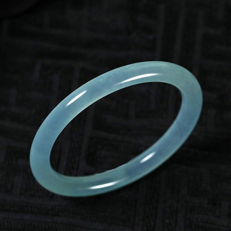 Hellblaues Jade Armband – Heilung & Segen elastisch glänzend