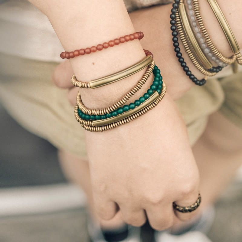Armband Kupfer Achat – Schutz grüne Steine goldene Spiralen Handgelenk