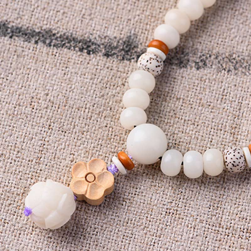 Armband Weiße Jade Bodhi Lotus – Segen mit Blütenperle elastisch