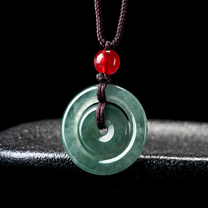 Kette Jade Doppelring Anhänger grüner Stein rote Perle Naturstein Schmuck
