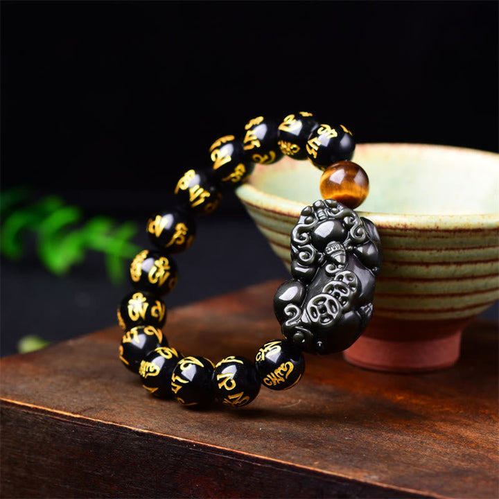 Obsidian Pixiu Armband mit goldenen Perlen und braunem Stein Schmuck.