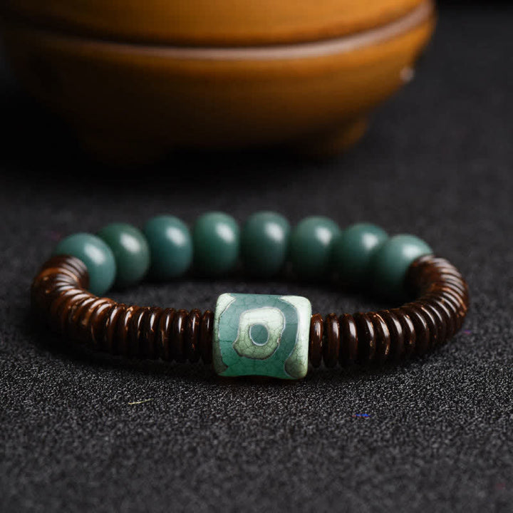 Armband Tibet Cyan Bodhi Samen Dzi Perlen Holz Schmuck Detailansicht