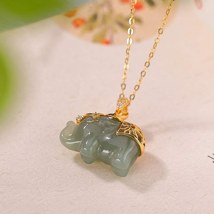 Kette Jade Elefant – Segen & Wohlstand – Bild 5 – Jade Elefant Kette Gold – grüner Naturstein Anhänger Segen Wohlstand
