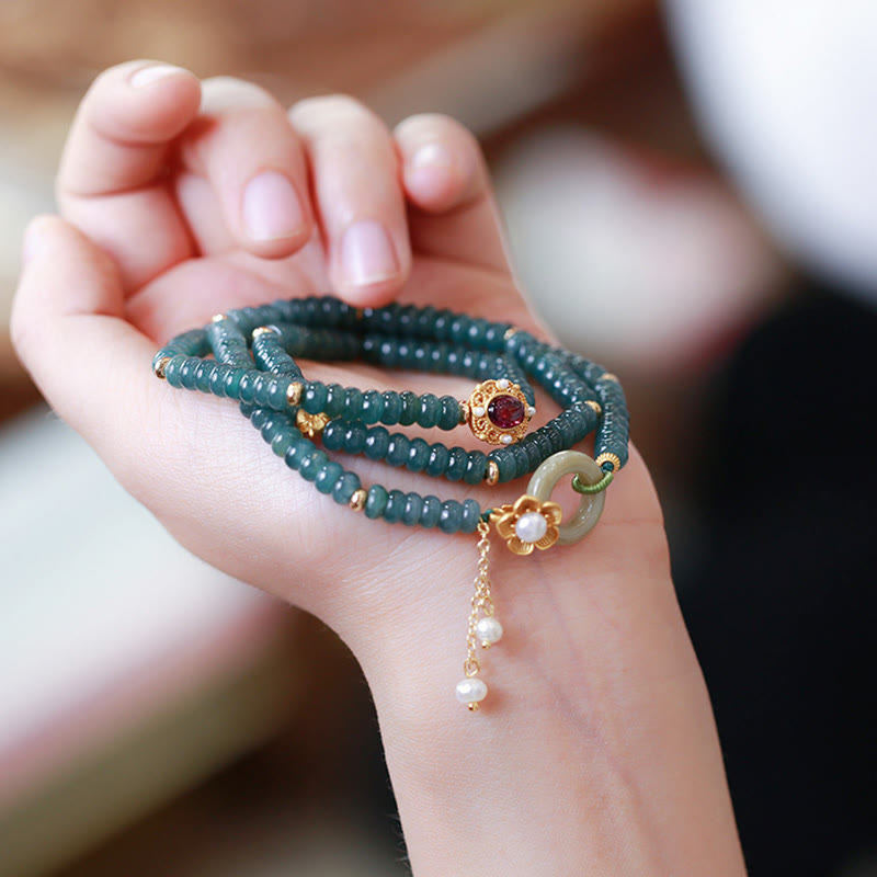 Cyan Jade Armband 925 Silber elastisch am Handgelenk getragen Perlen
