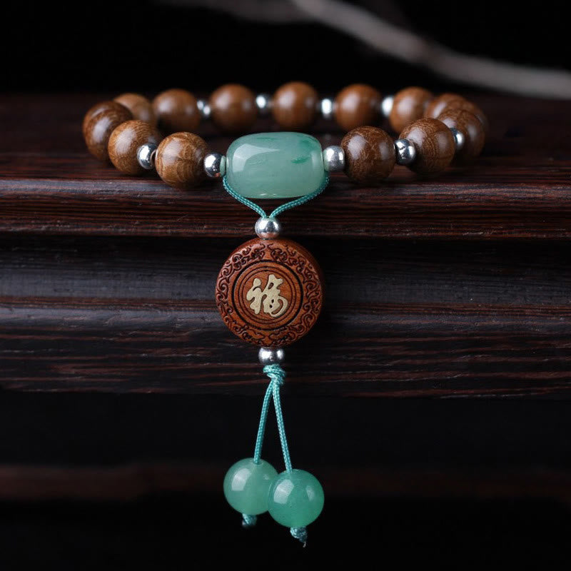 Armband – Schutz & Glück & Harmonie mit grünem Jade Stein Holzperlen.