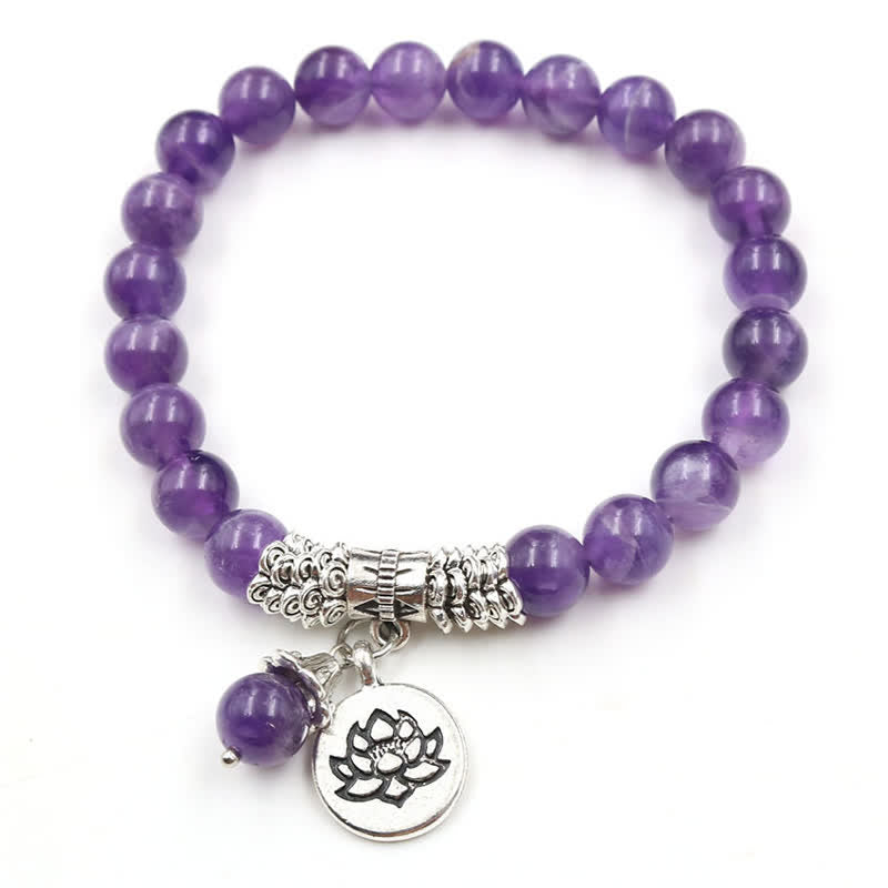 Amethyst Kristall Armband mit Lotus Charm Anhänger elegant.