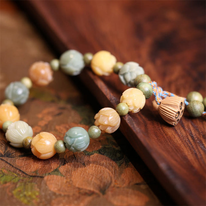 Armband Sandelholz Bodhi Lotus Harmonie mit Natursteinen elegant
