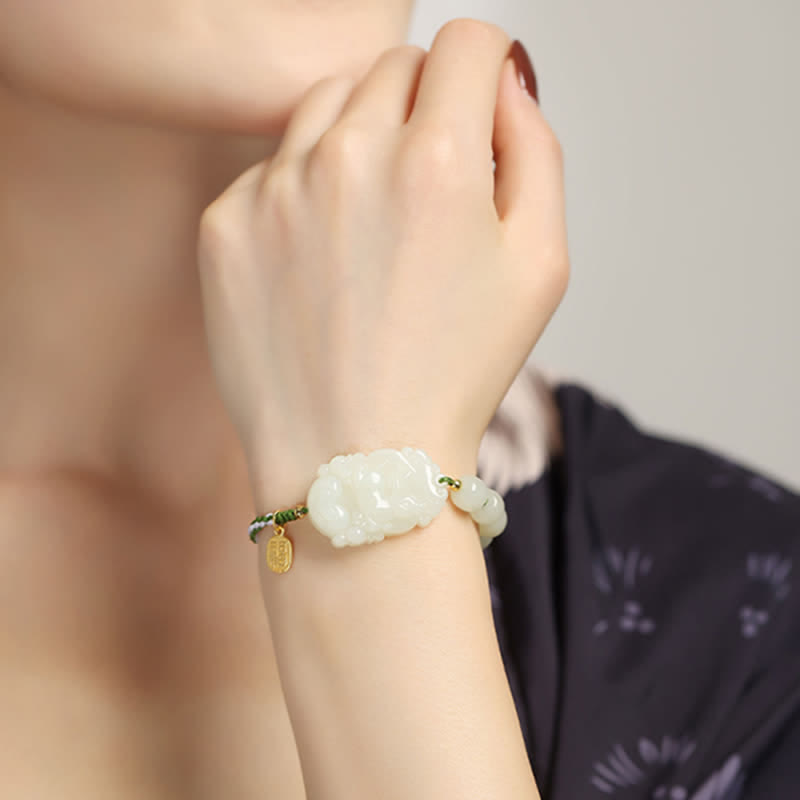 Jade Armband 925 Silber Chinesisches Tierkreis Glück Handgelenk getragen