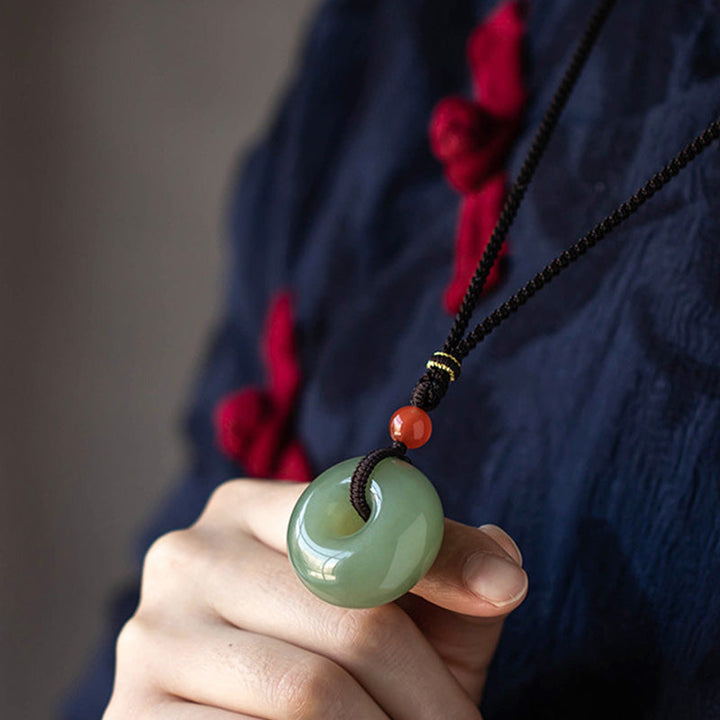 Jade Anhänger Kette grün Naturstein Donut