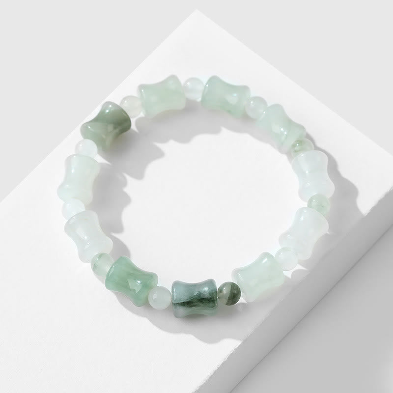 Armband Jade Bambus grüne weiße Perlen Naturstein elastisch