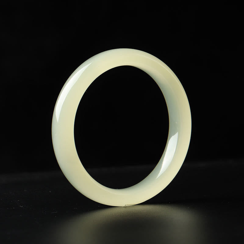 Jade Armband Fülle weißer Naturstein glatter polierter Stein elegantes Design