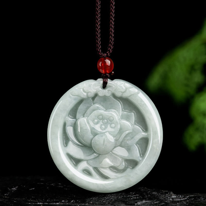 Jade Anhänger Lotus Blume Stein