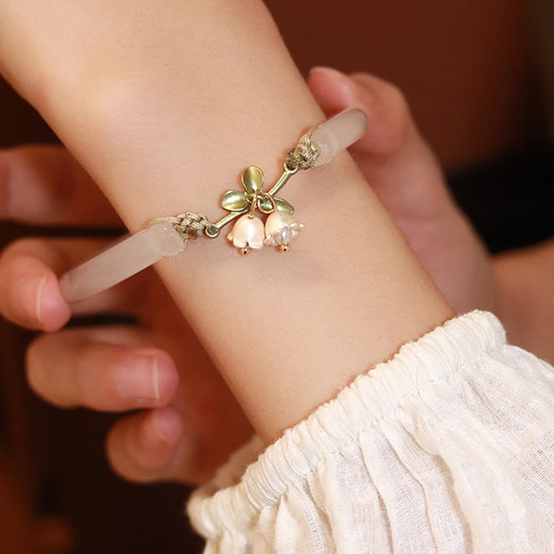 Rosenquarz Armband – Stärke & Glück mit goldenem Blütenanhänger elegant