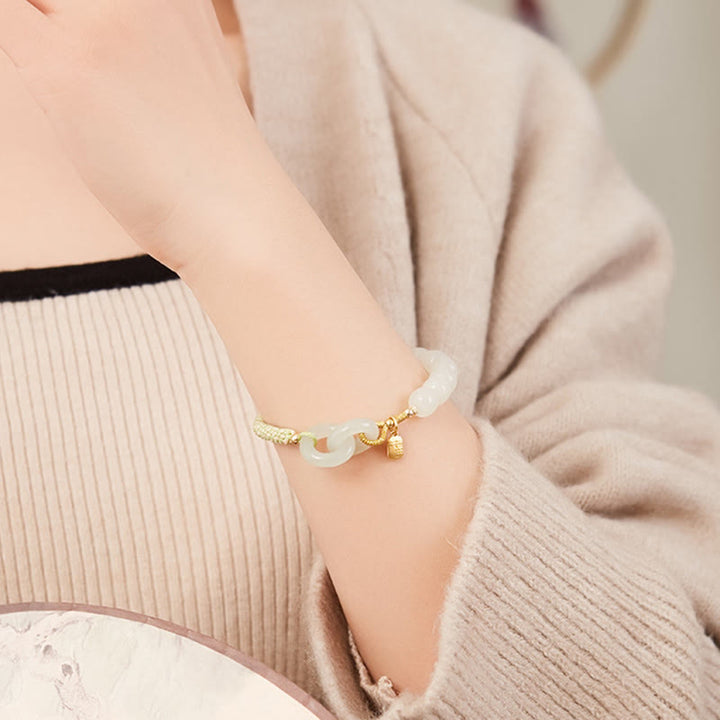 Jade Fu-Zeichen Armband Handgelenk getragen Frieden Fülle eleganter Stil