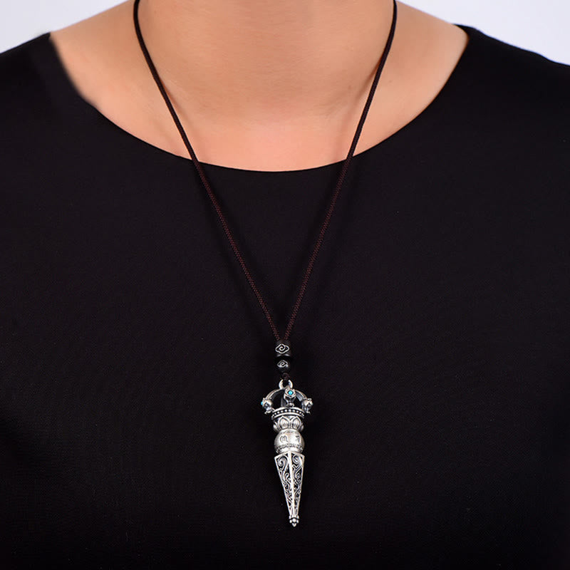 Kette Sterling Silber Dorje Vajra Anhänger am Hals getragen schwarz