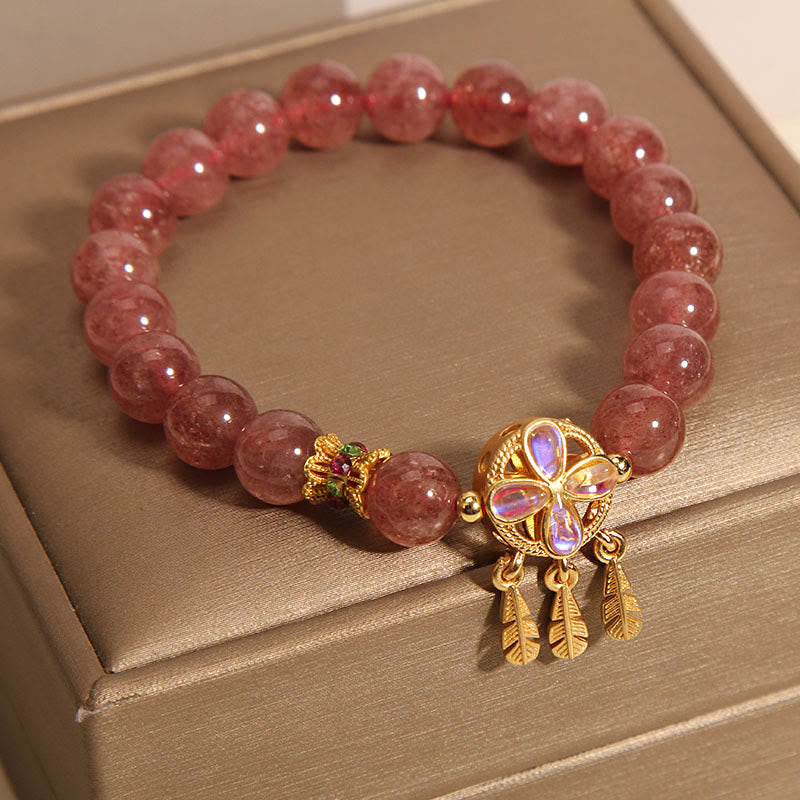 Armband Erdbeerquarz Kleeblatt – Liebe rosafarbene Perlen goldener Schmuck