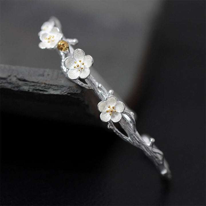 Armband 925 Silber – Segen Balance mit weißen Blüten Design elegant.