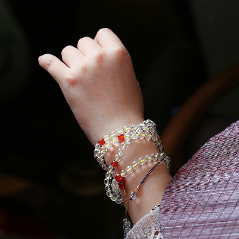 Mala 925 Silber Roter Achat Armband am Handgelenk getragen Baby
