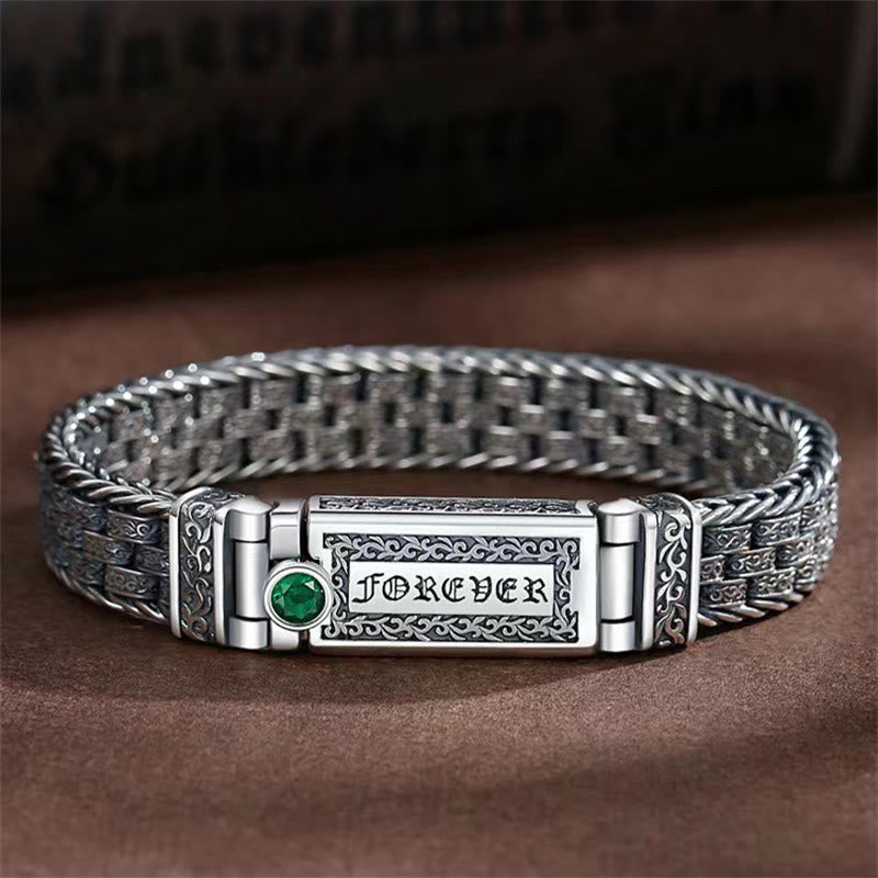 Silbernes Armband mit "Forever" Gravur und grünem Stein elegantes Design.