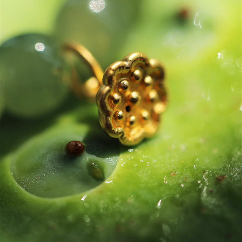 Jade Lotus Armband grüner Stein Natur Fülle elegant getragen