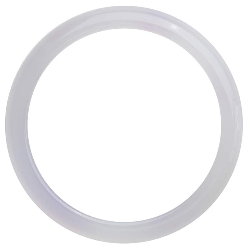 Armband – Harmonie aus transparentem Stein elastisch auf weißem Hintergrund