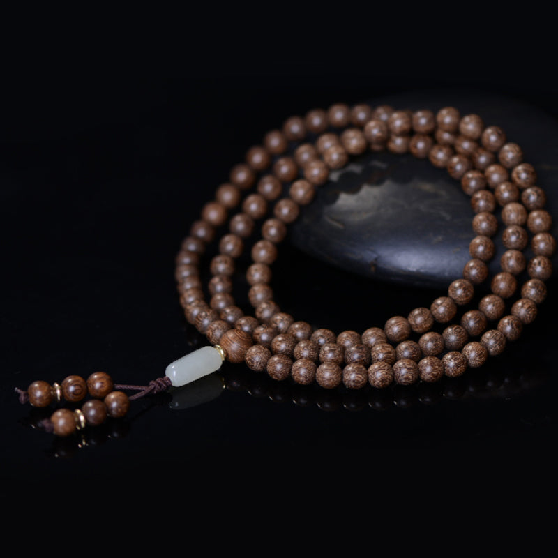 Mala 108 Perlen Rosenholz mit Jade Anhänger Meditation Schmuck
