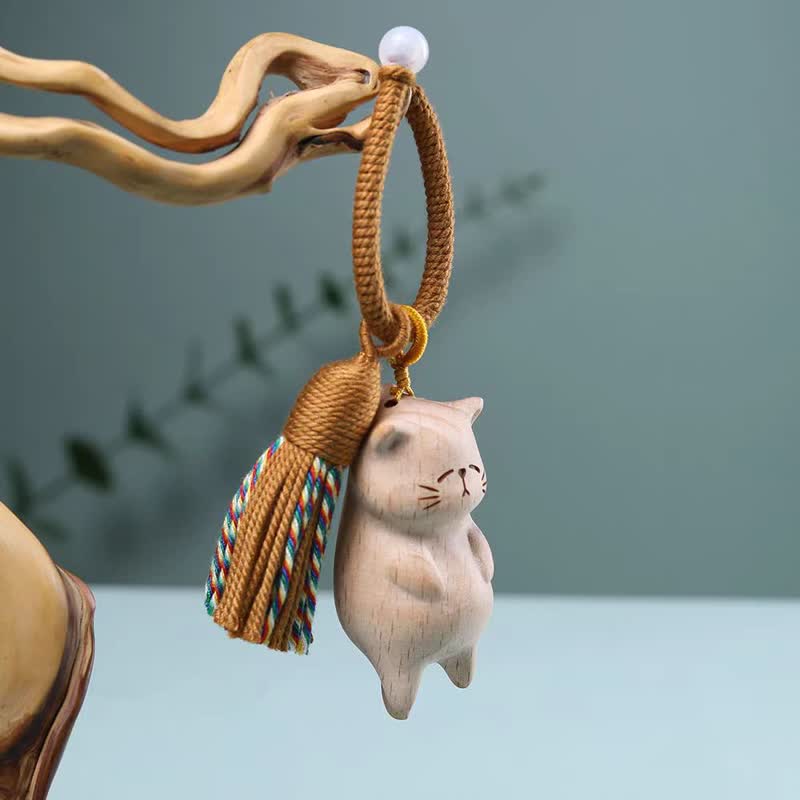 Schlüsselanhänger Katze Buchenholz Quaste handgeschnitzt Glücksbringer Geschenk niedlich