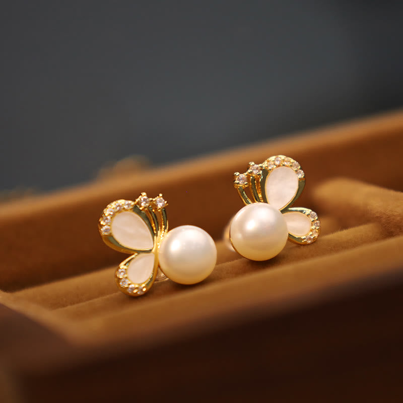 Ohrringe Perle Schmetterling gold zart elegant Boho Schmuck spirituell Ohrstecker