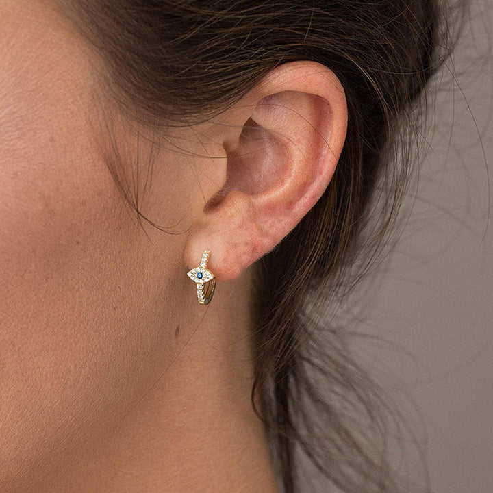 Ohrringe Silber Böses Auge getragen Boho Schmuck spirituell Ohrhänger glitzernd