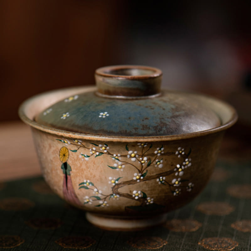 Gaiwan Porzellan Hanfu Mädchen Sancai Blüten Keramik