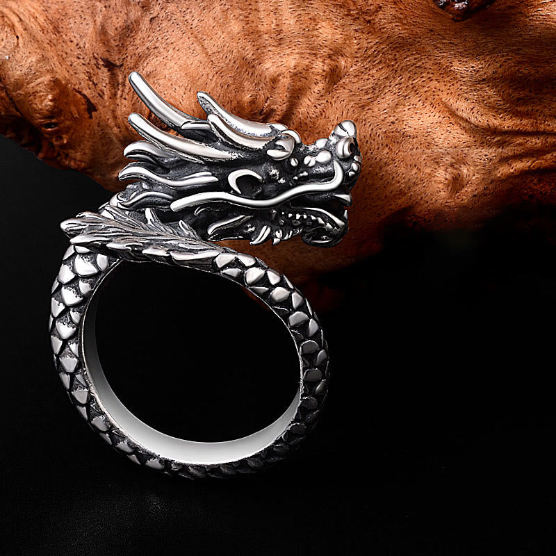 Ring 999 Silber Drachen getragen Glück Schutz Stärke Feng Shui