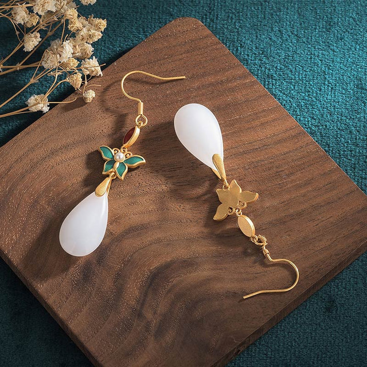 Ohrringe Weiße Jade Glück Goldfassung Blüte Boho Schmuck spirituell Ohrhänger