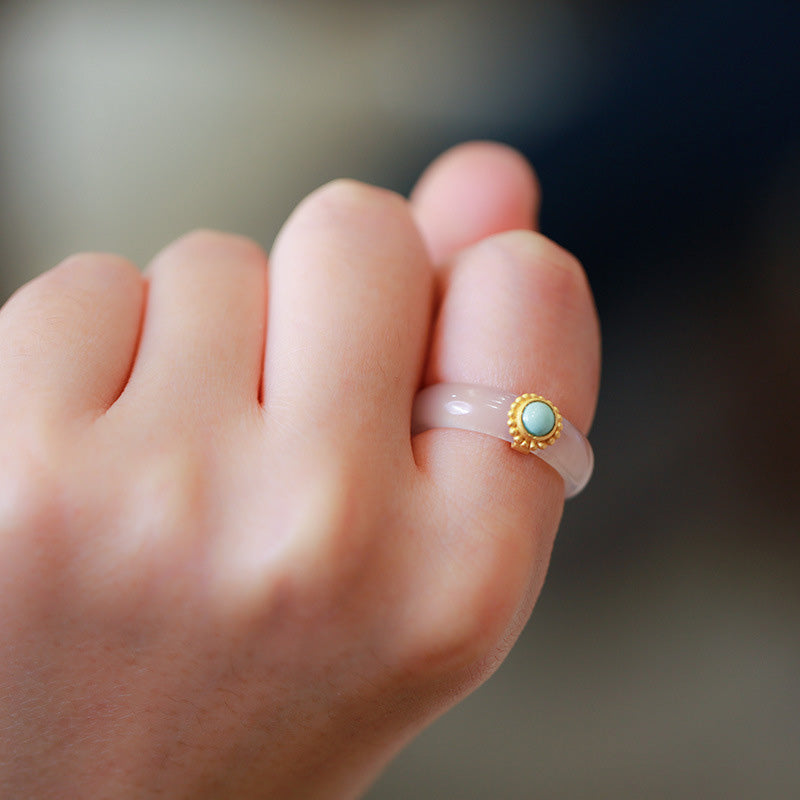 Jade Ring mit türkiser Edelstein Goldrand Fengshui Schutz Glück