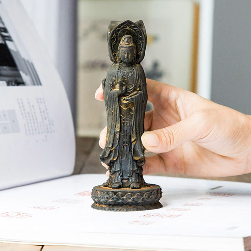 Guanyin Statue Dreiseitig Eisen Rost Wohnzimmer