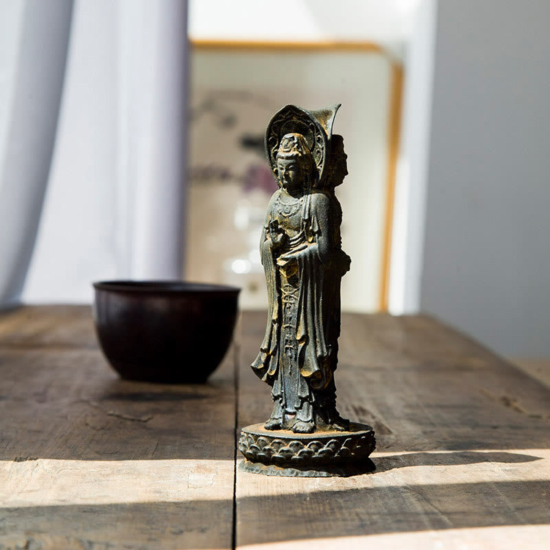 Guanyin Statue Dreiseitig Eisen Rost