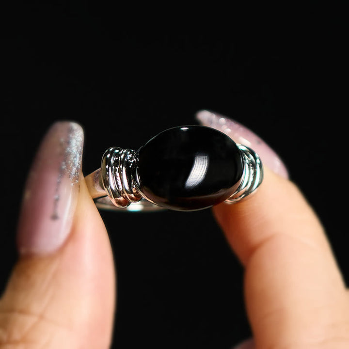 Ring Hämatit Ovalmuster Silber getragen Glück Schutz Energie Fingerring