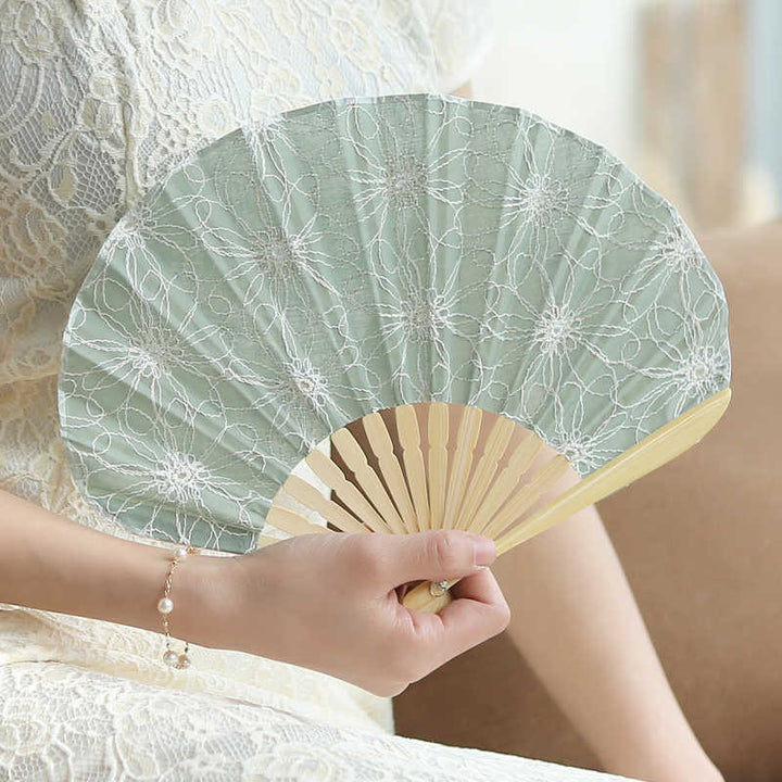 Handfächer Hochzeit Blütenstickerei Quasten Muschelform