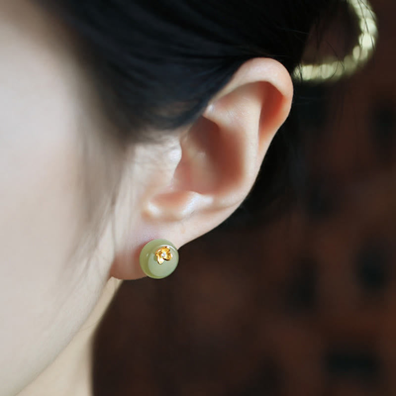 Ohrringe Cyanjade Blume Harmonie getragen Ohr Boho Schmuck spirituell elegant